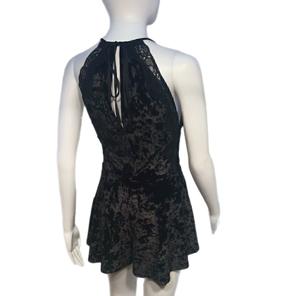 Express Black Velvet Romper NWT - Picture 5 of 15